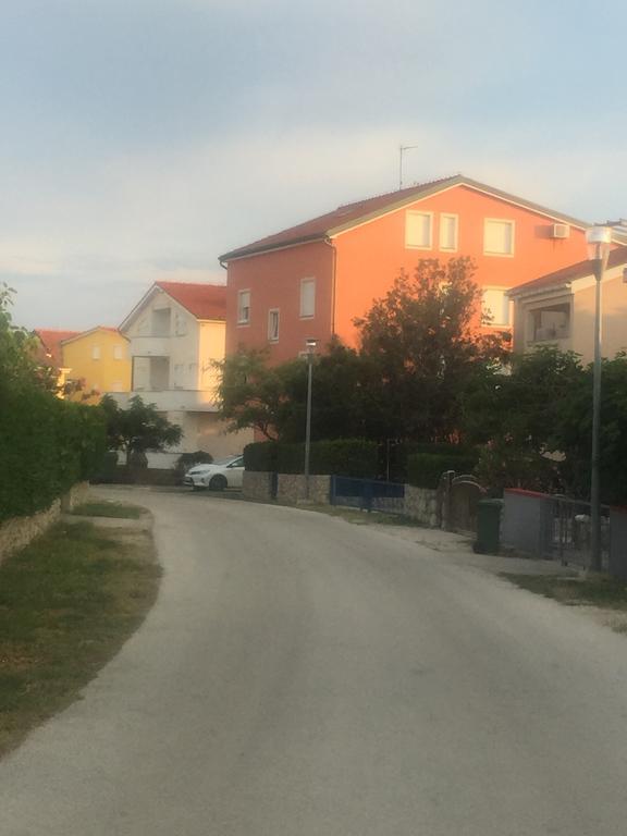 Apartments Vidovic Povljana Buitenkant foto